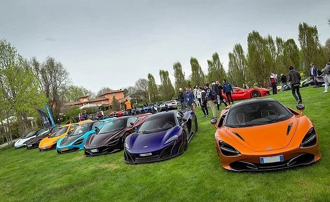 Изложението за суперавтомобили Cars & Coffee идва в България