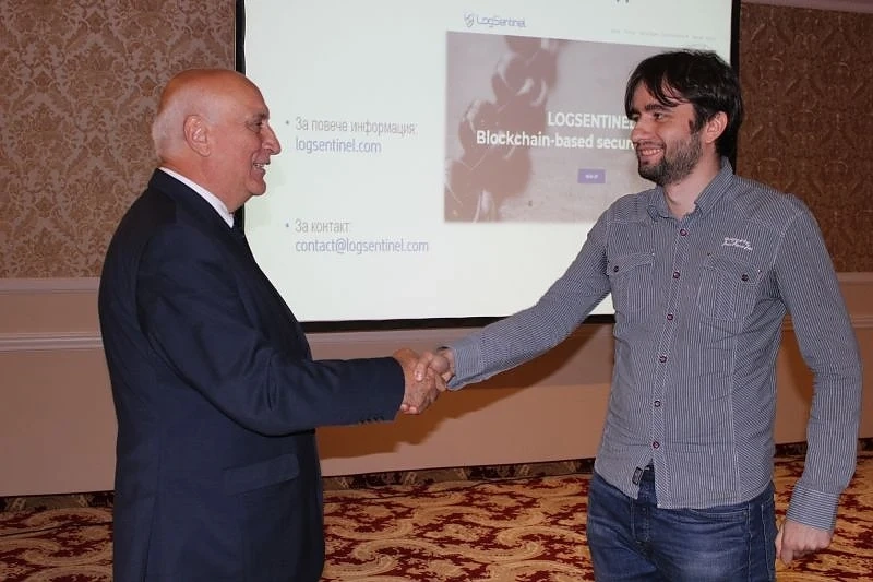 Електронното управление защитава лични данни с дарена програма