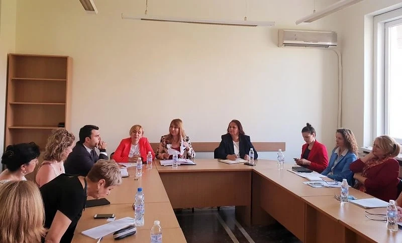 ДАЗД ще помага на българката с отнети деца в Норвегия