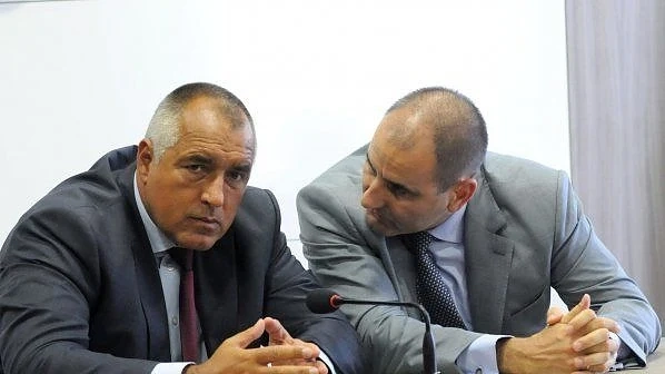 След убийството в Ботевград: Борисов се \'накарал\' на МВР, а за Цветанов случаят бил под контрол