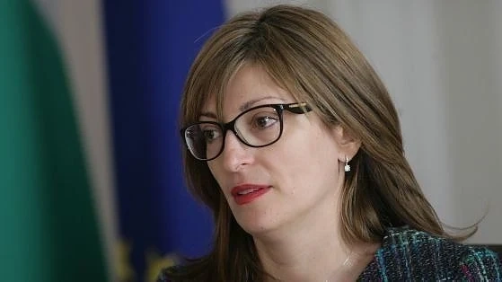 Екатерина Захариева: С договора за името членството на Македония в ЕС става реална перспектива