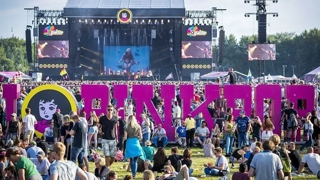 Ван се вряза в публика на фестивал, уби един и рани трима в Холандия