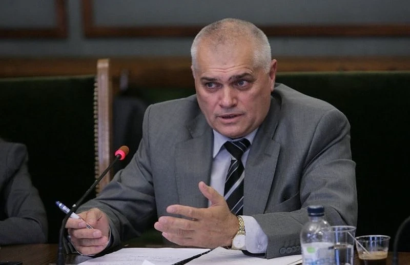 Радев готов да подаде оставка, ако Борисов му я поиска