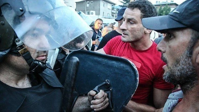 Простреляха Петър Низамов - Перата в Бургас