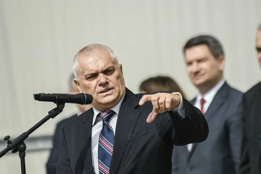 Уволнения и предупреждения в МВР заради гафа на Летище София