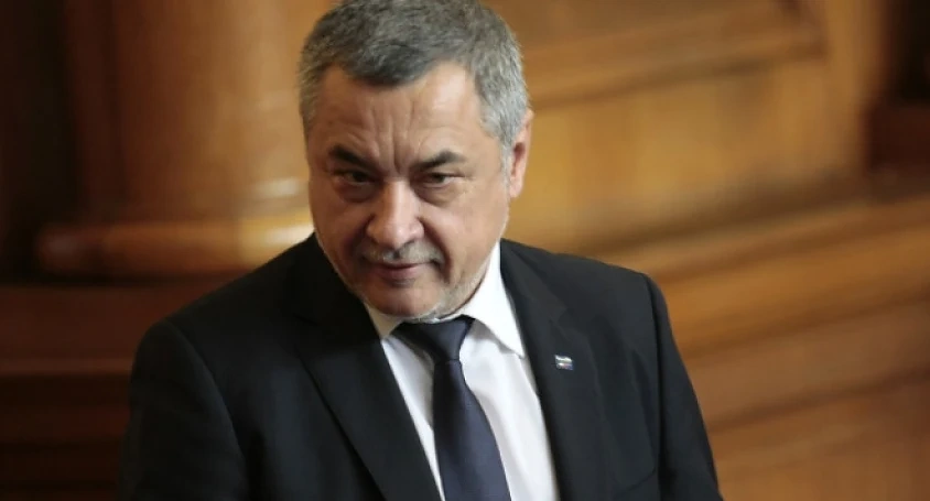 Хотелиери строят на плажа в Слънчев бряг