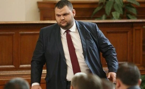 Пеевски и ДПС депутати искат медиите да обявяват задкулисни собственици, кредити и европари