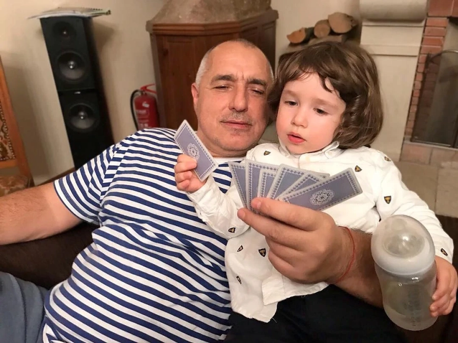 Бойко Борисов се сдоби с втори внук