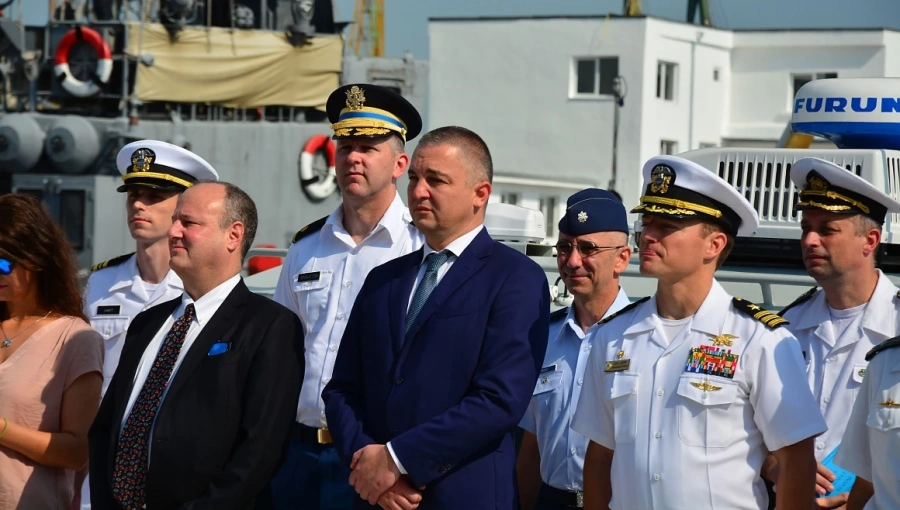 ВМС получиха 4 бързоходни моторни лодки - дарение от САЩ