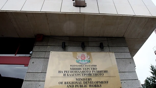МРРБ: Близо 15 млн. лв. са необходими за решаване на проблема с водоснабдяването на Вакарел