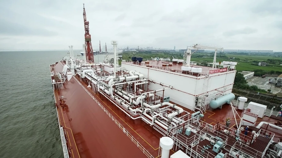 Китай планира 25% мито върху природния газ от САЩ