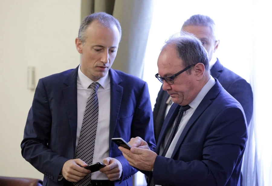 След среща с премиера: Синоптиците излизат от БАН