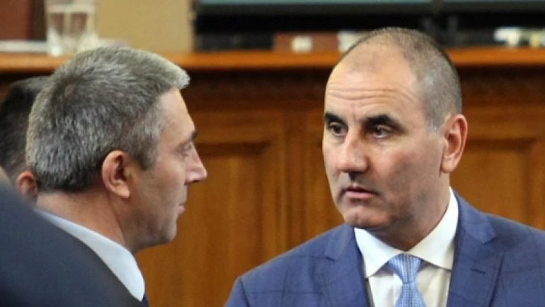 Цветанов и Карадайъ с изненадваща среща в парламента