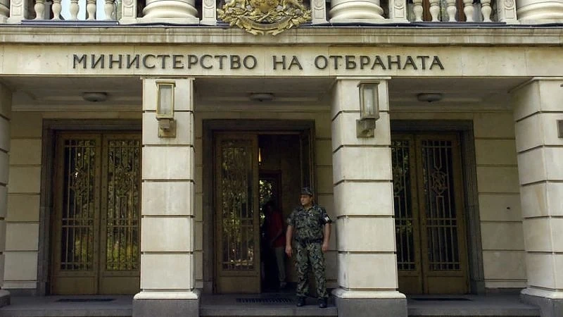 Отварят офертите за покупка на нови изтребители