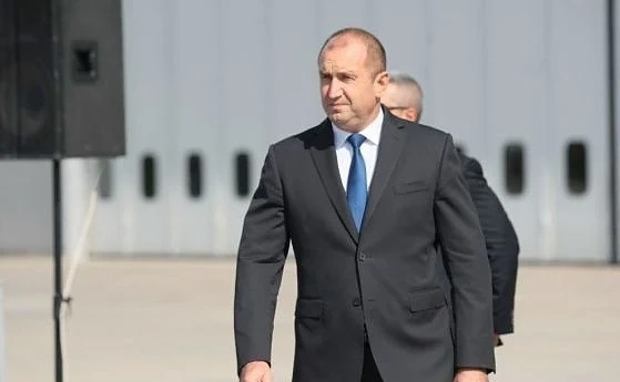 Радев наложи вето на закона за държавната собственост