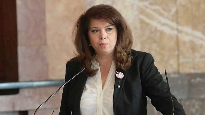 Илияна Йотова: В 21-и век светът изпитва остър дефицит на общуване
