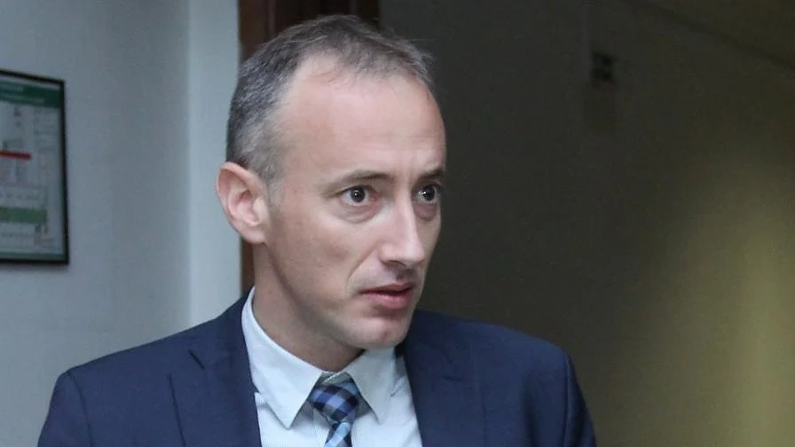 Сменят шефа на Центъра за развитие на човешките ресурси