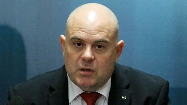 Иван Гешев: Проверката в ДАБЧ е по информация от МВР, другото са легенди