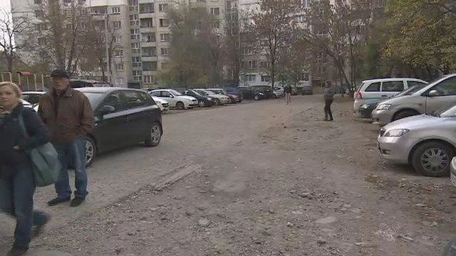 Жители на Възраждане протестират срещу зелената зона