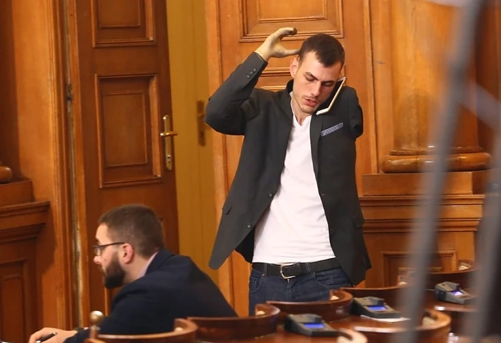 Депутатът Михаил Христов срази колегата си от НФСБ за скандалната му изцепка