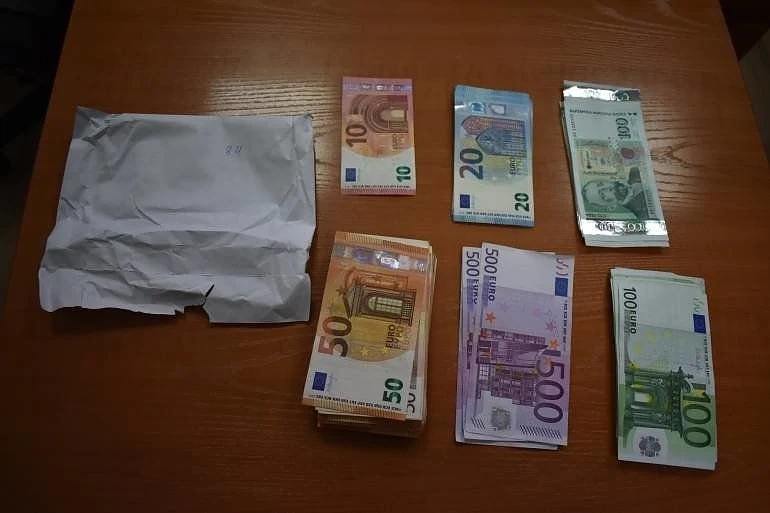 Иззеха половин милион лева от касата на главния секретар на ДАБЧ