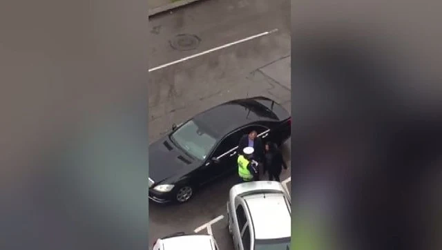 Авторът на клипа с колата на НСО: Десислава Радева беше в автомобила 