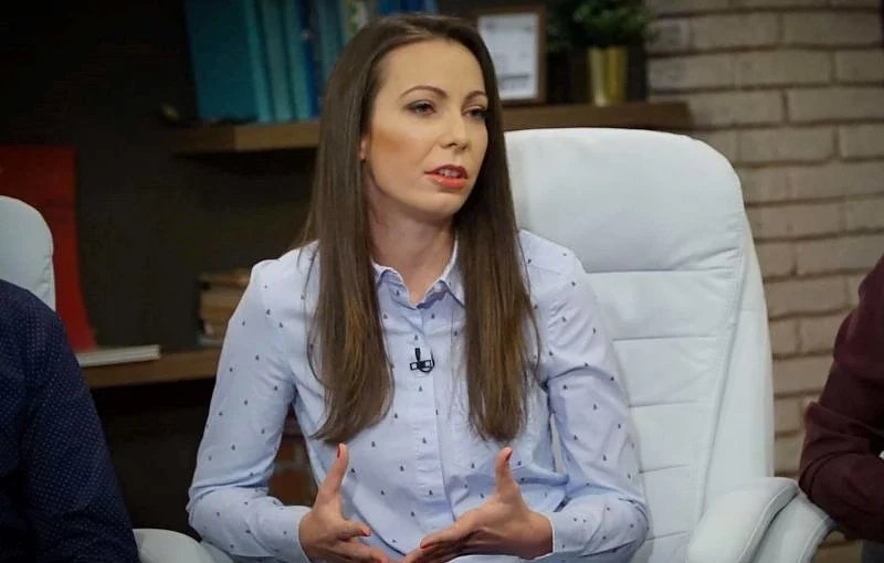Мария Ванкова от bTV: Понякога чета ден и нощ, за да разкажа тема в минута и половина