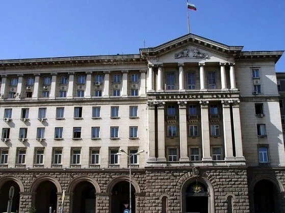 Кабинетът е раздал над 7 млрд. лв. през декември
