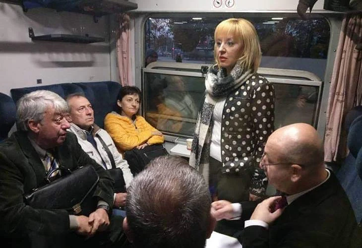 Българските „жълти жилетки“ се оказаха червени олигарси
