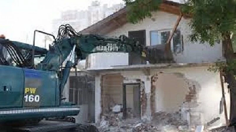 Бутат цялата ромска махала на Войводиново, всички къщи са незаконни