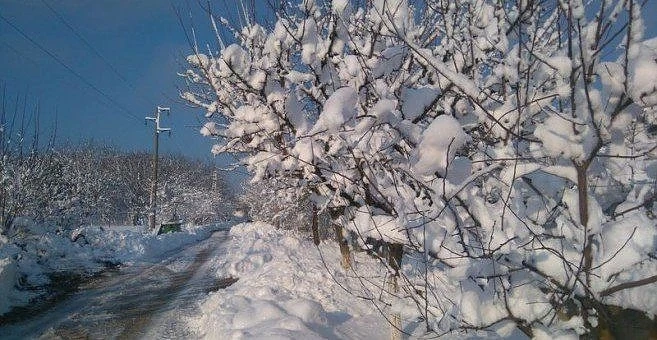 Сняг и дъжд, но големият студ си отива