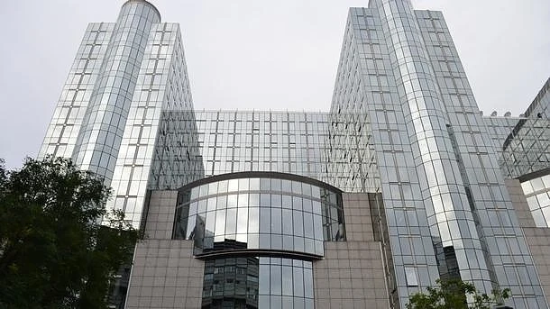 Трима български евродепутати се очаква да си осигурят право на глас в транспортната комисия на ЕП
