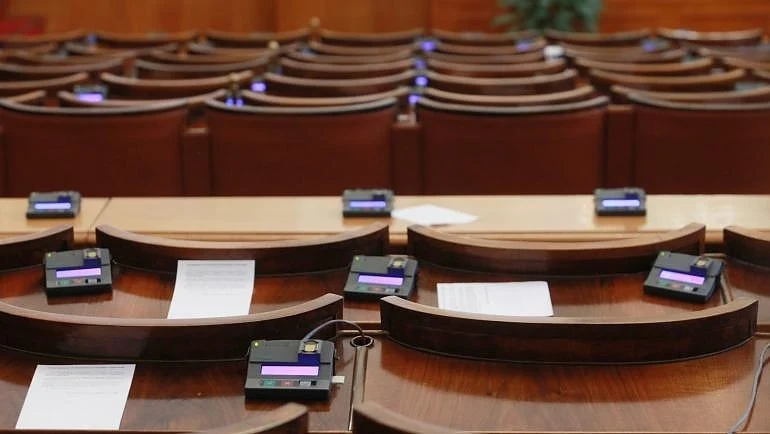 Отхвърлиха предложението на БСП за двойния стандарт при храните
