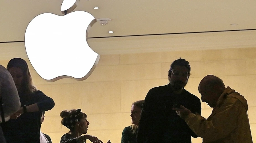 Apple ограничава наемането на служители заради слабите iPhone продажби