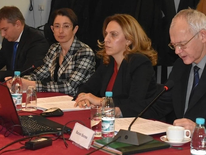 Марияна Николова към бизнеса: Нашето сътрудничество създава „добавена стойност“