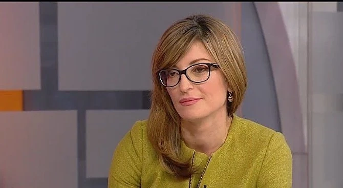 Захариева: Има покана към Путин да дойде у нас, отговор няма