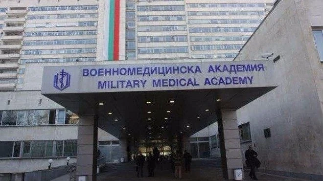 Оперираха 10-годишно момче с рядък тумор