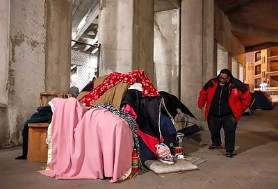 Анонимен дарител плати хотел на 70 бездомни в Чикаго, за да не спят на студа