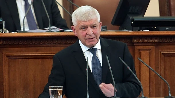 Министър Ананиев: Ще бъдат създадени два центъра за белодробна трансплантация