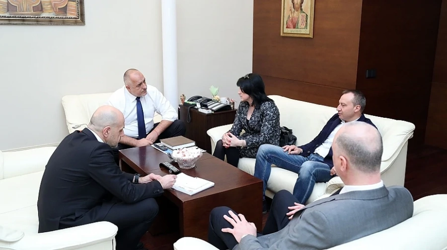 Премиерът Бойко Борисов разпореди да се направи проверка за селата, които остават без обществен транспорт заради намалена или липсваща су