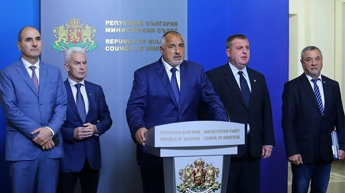 Коалиционните партньори обсъждат на съвет кворума в НС 
