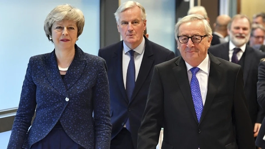 Юнкер не изключва отлагане на Brexit за след евроизборите