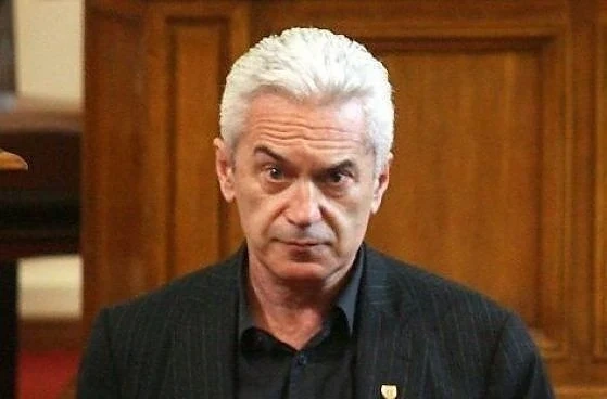 Сидеров: Трябват промени, депутатите от БСП взимат по 2000 лв., без да влизат в НС