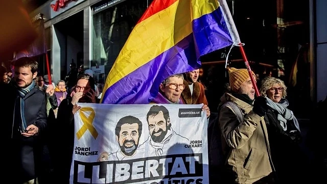 В Каталуния протестират срещу делото на 12 лидери за независимост