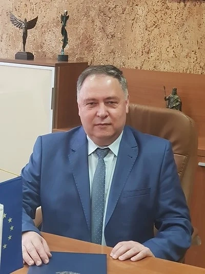 Съдът възстанови проф. Росен Василев за Ректор на ТУ-Варна