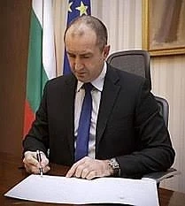 Депутатите гледат ветото на президента днес