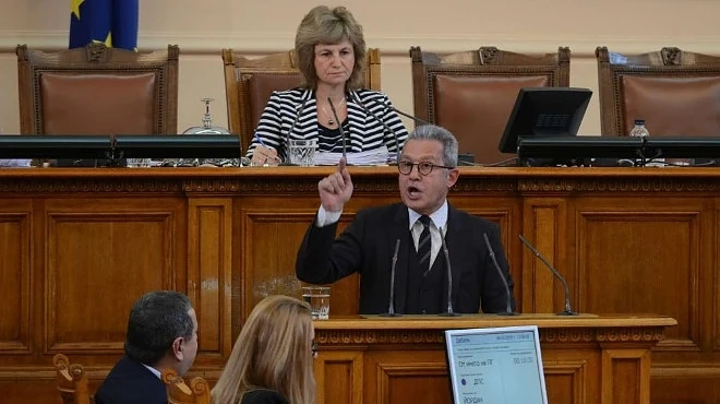 Цонев: Преигравате, госпожо Нинова! Няма договорка, има национална сигурност!