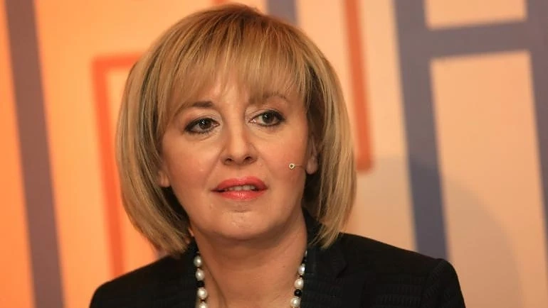 Манолова дава „Топлофикация” на Финансовата инспекция