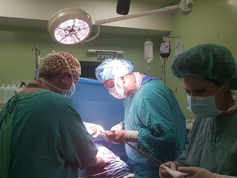 Бебе на пострадала в катастрофа се роди преждевременно, спасиха го лекари от Пирогов и Майчин дом