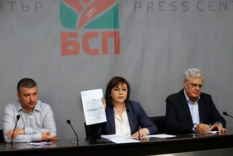 Нинова: Има управление на хаоса във всички системи в държавата